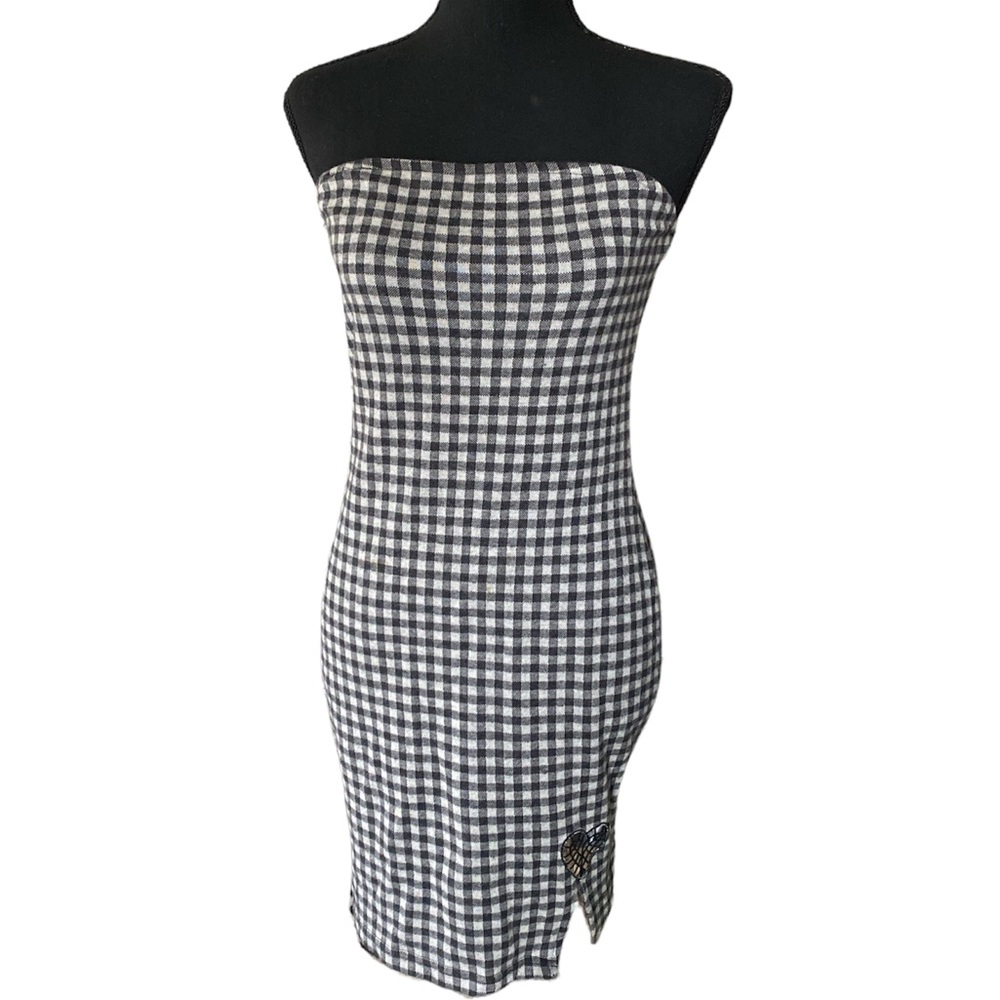 Embroidered Heart Decal Plaid Dress - Picture 2 of 6